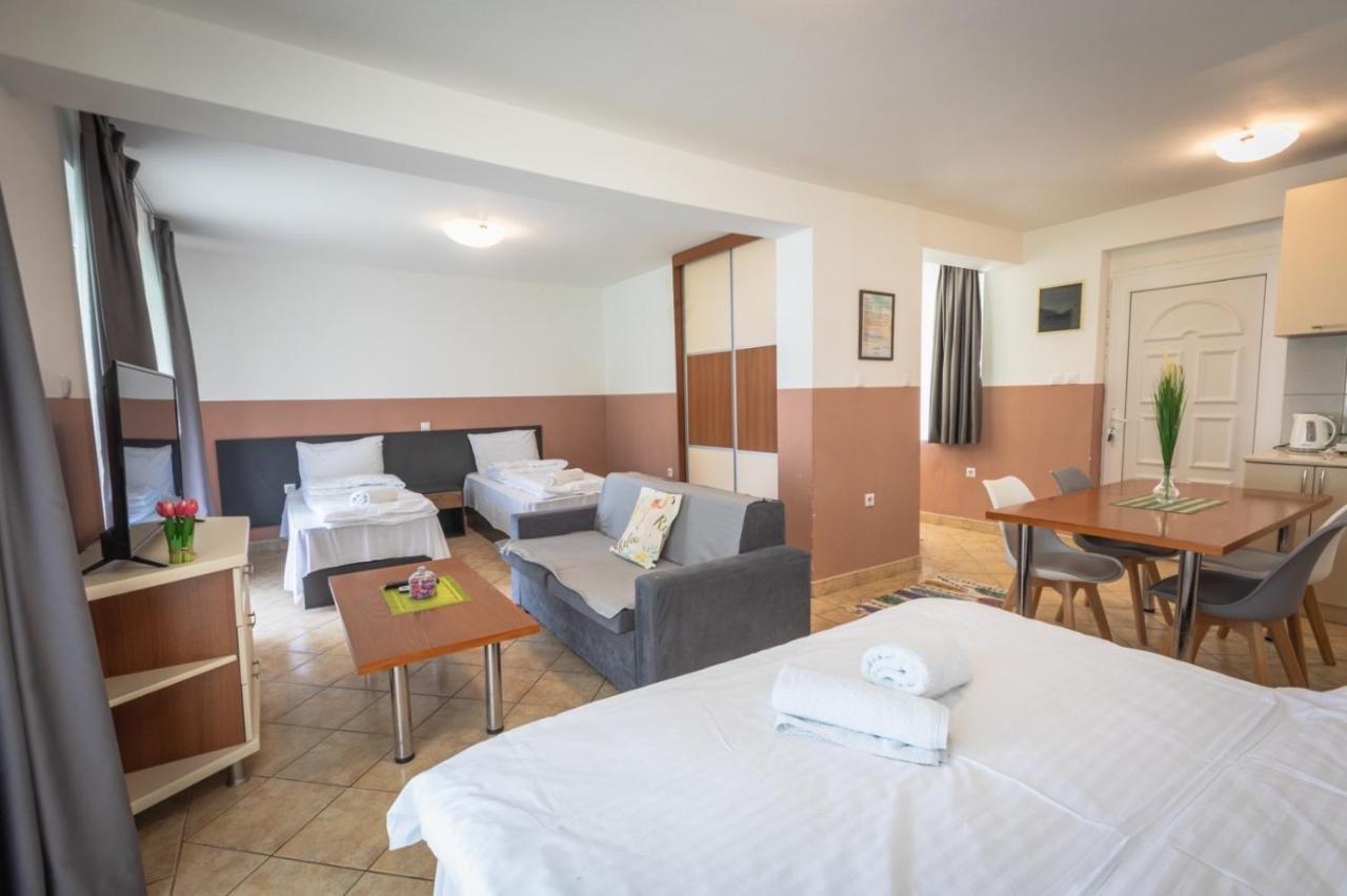 Fuk-Tak'S Bungalow Dojran Esterno foto