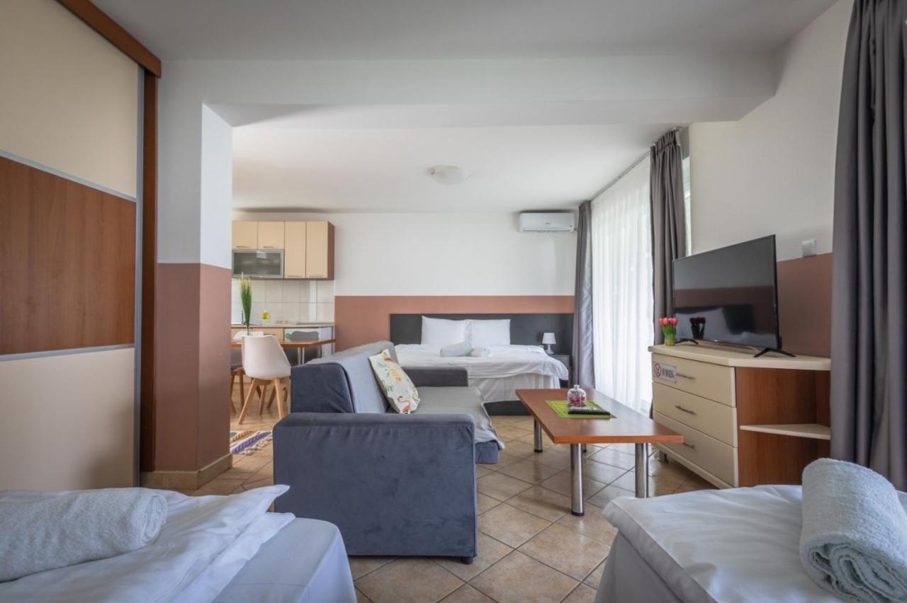 Fuk-Tak'S Bungalow Dojran Esterno foto